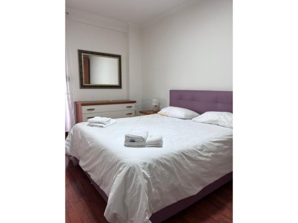 Tirane, shitet apartament 2+1+Ballkon Kati 10, 197 m² 600.000 € (BLLOK)