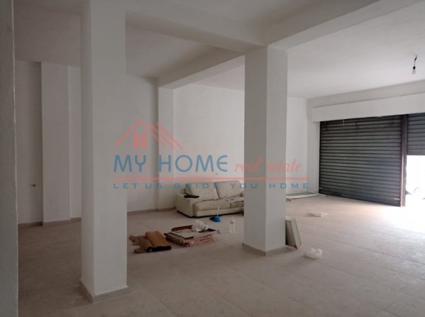 Tirane, jepet me qera ambjent biznesi Kati 0, 105 m² 800 € (Shkolla Partizani)