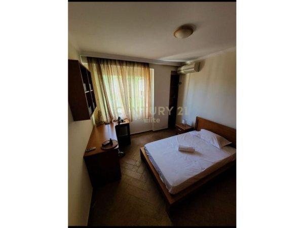 Tirane, jepet me qera apartament 2+1 Kati 7, 135 m² 800 € (pallatet Agimi)