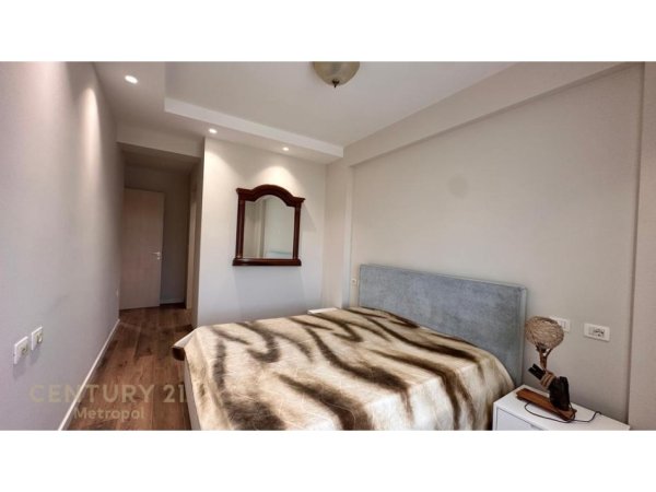 Tirane, jepet me qera apartament 2+1 Kati 1, 130 m² 850 € (KODRA E DIELLIT 2)