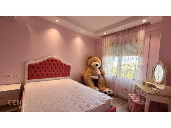 Tirane, jepet me qera apartament 2+1 Kati 1, 130 m² 850 € (KODRA E DIELLIT 2)
