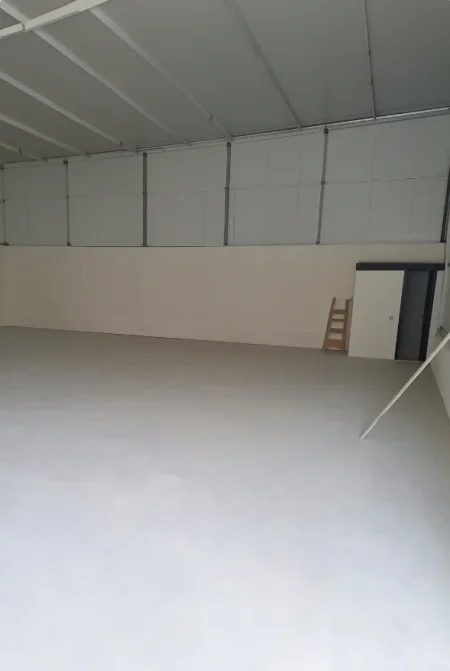 Tirane, jepet me qera magazine Kati 0, 250 m² 1.200 € (Prane Top Channel)