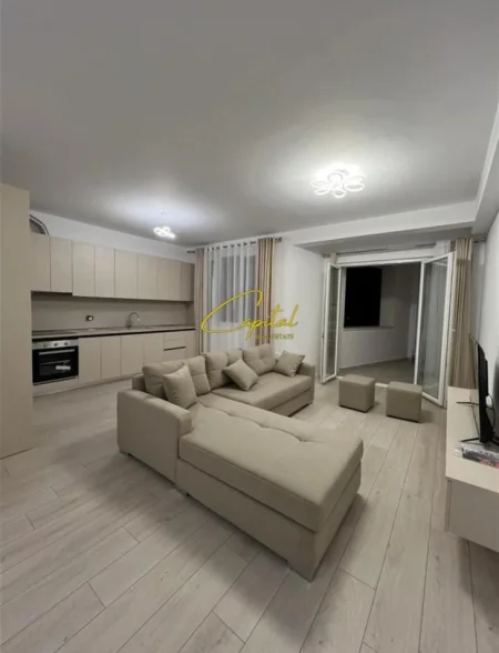 Tirane, jepet me qera apartament 2+1 Kati 9, 100 m² 600 € (KOMPLEKSI RIVER RESIDENCE)