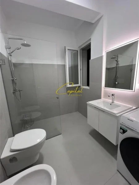 Tirane, jepet me qera apartament 2+1 Kati 9, 100 m² 600 € (KOMPLEKSI RIVER RESIDENCE)