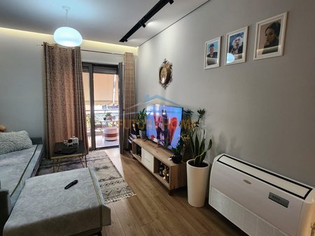 Tirane, shitet apartament 1+1 Kati 3, 75 m² 24.000.000 € 
