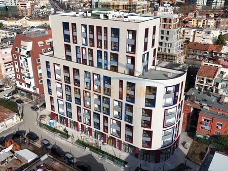 Tirane, shitet apartament 3+1 Kati 2, 117 m² 300.000 € (Komuna e Parisit)