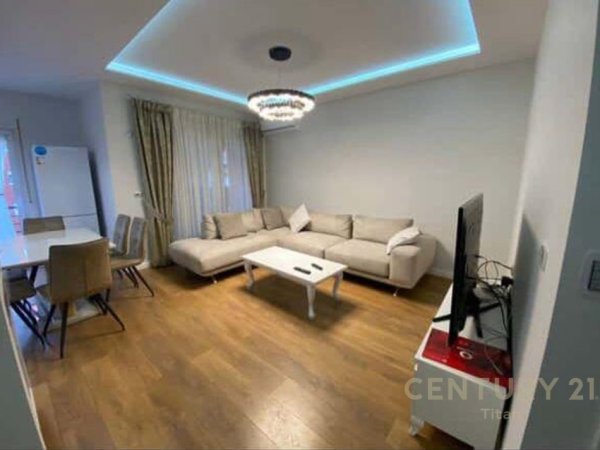 Tirane, jepet me qera apartament 2+1 Kati 3, 100 m² 800 € (Don Bosko prane &quot;Fiori di Bosko&quot;)