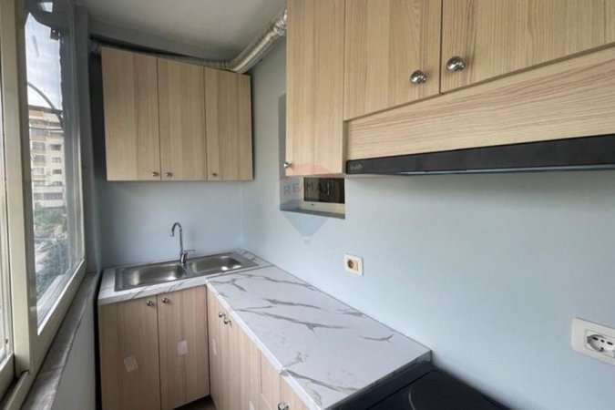 Tirane, jepet me qera apartament 1+1 Kati 4, 60 m² 450 € (rruga e elbasanit)