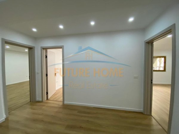 Tirane, jap me qera zyre Kati 1, 125 m² 1.200 € 