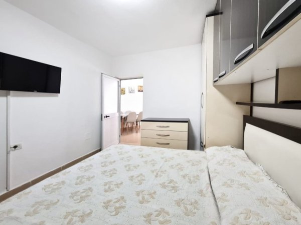 Tirane, jap me qera apartament 1+1+Ballkon Kati 1, 71 m² 700 € 