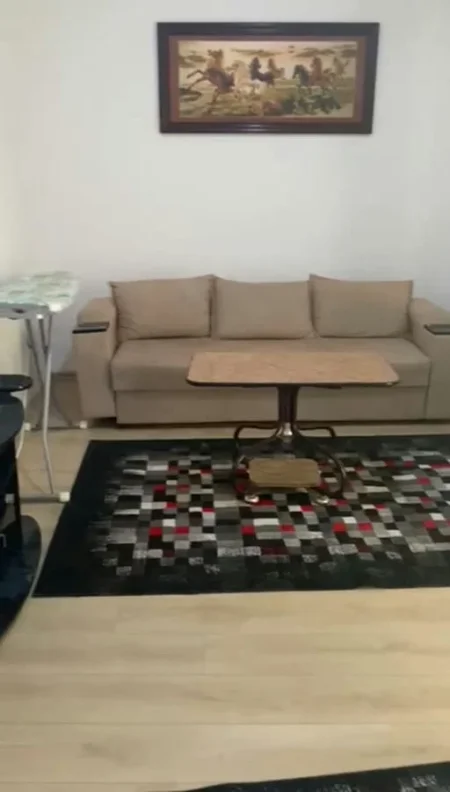 Tirane, jepet me qera 2+1+Ballkon Kati 1, 90 m² 500 € (Rruga ")