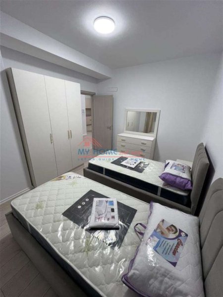 Tirane, jepet me qera apartament 2+1+Ballkon Kati 9, 100 m² 600 € (Urnaza e re)