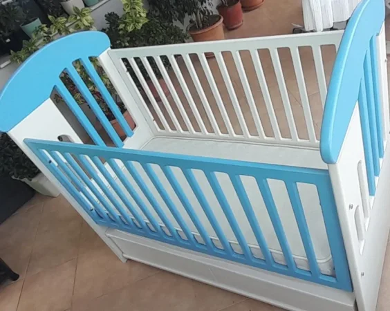 Tirane, shes Krevat per femije deri 5 vjeç 120 €