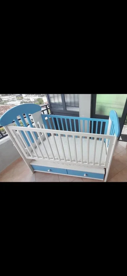 Tirane, shes Krevat per femije deri 5 vjeç 120 €