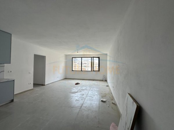 Tirane, shitet apartament 2+1 Kati 7, 105 m² 157.920 € (Unaza e Re, Tiranë, rruga Loni Ligori)