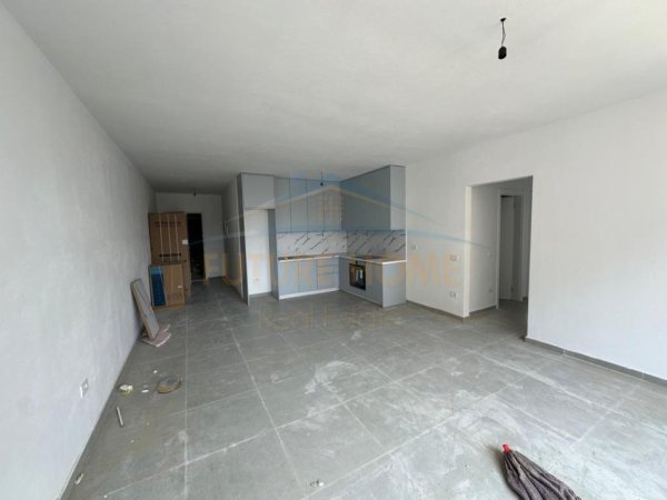 Tirane, shitet apartament 2+1 Kati 7, 105 m² 157.920 € (Unaza e Re, Tiranë, rruga Loni Ligori)