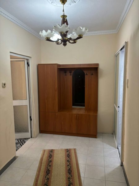 Tirane, jepet me qera apartament 1+1 Kati 3, 60 m² 410 € (Rruga&#039;&#039;Kavajes&quot;)