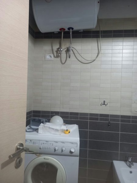 Tirane, jepet me qera apartament 2+1 Kati 2, 80 m² 650 € 
