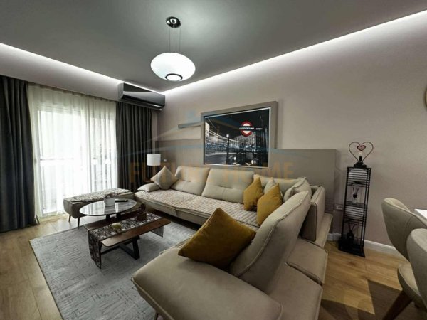 Tirane, shitet apartament 2+1+Ballkon Kati 5, 105 m² 120.000 € 