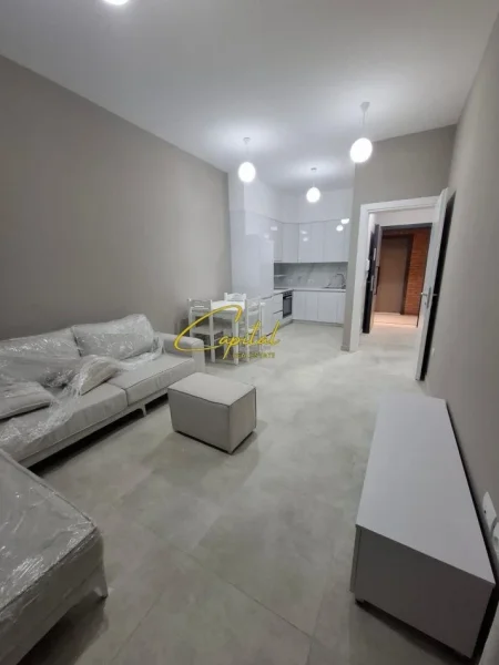 Tirane, jepet me qera apartament 1+1 Kati 6, 60 m² 600 € (SPITALI AMERIKAN 3)