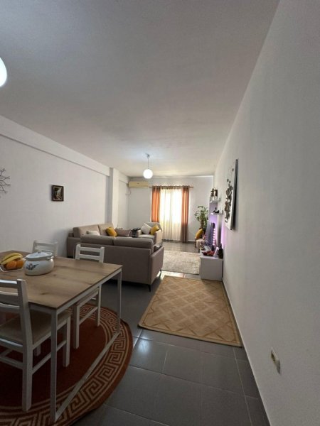 Tirane, shitet apartament 2+1 Kati 7, 129 m² 174.000 € (Prane Spitalit Amerikan 3)