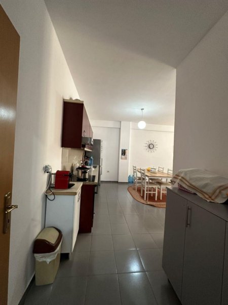 Tirane, shitet apartament 2+1 Kati 7, 129 m² 174.000 € (Prane Spitalit Amerikan 3)