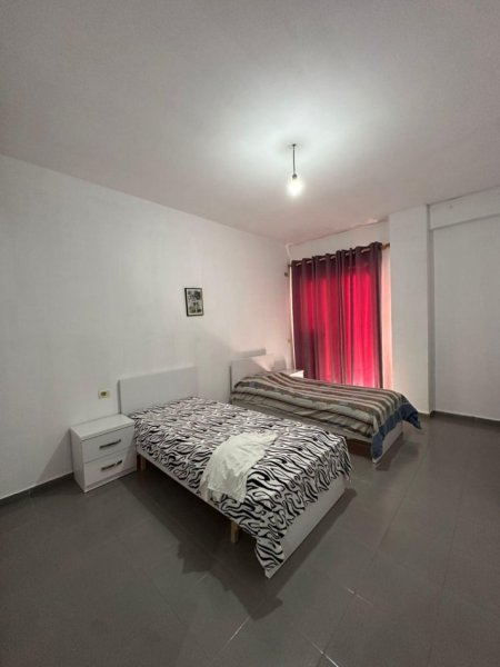 Tirane, shitet apartament 2+1 Kati 7, 129 m² 174.000 € (Prane Spitalit Amerikan 3)