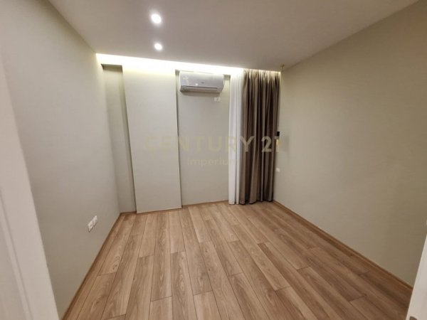 Tirane, jepet me qera apartament 1+1 Kati 3, 67 m² 600 € (Astir)