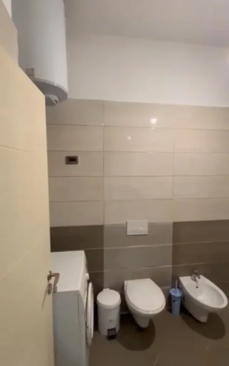 Tirane, jepet me qera apartament 2+1+Ballkon Kati 1, 110 m² 550 € (Kodra e Diellit)