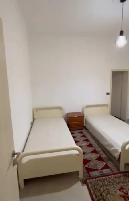 Tirane, jepet me qera apartament 2+1+Ballkon Kati 1, 110 m² 550 € (Kodra e Diellit)
