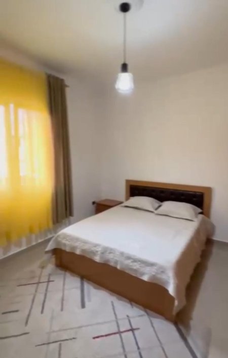 Tirane, jepet me qera apartament 2+1+Ballkon Kati 1, 110 m² 550 € (Kodra e Diellit)