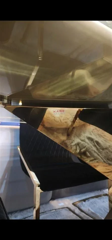 Tirane, shes Tavoline ngrenieje KARE DESIGN & 6 karrige 1.500 €