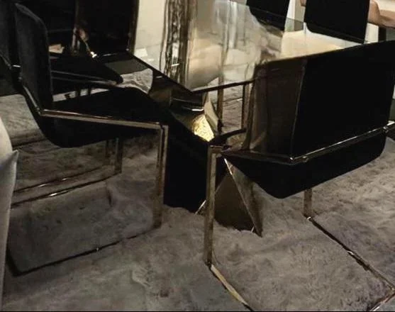 Tirane, shes Tavoline ngrenieje KARE DESIGN & 6 karrige 1.500 €