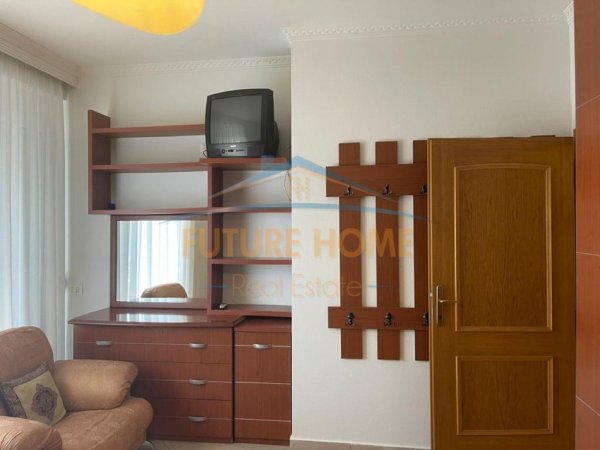 Tirane, jepet me qera apartament 2+1 Kati 9, 101 m² 700 € (Myslym Shyri)
