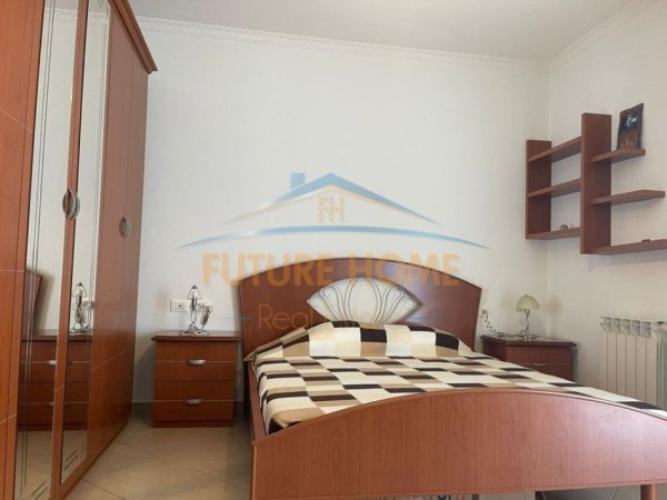 Tirane, jepet me qera apartament 2+1 Kati 9, 101 m² 700 € (Myslym Shyri)
