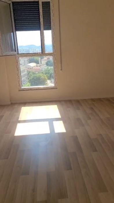 Tirane, jepet me qera apartament 1+1+Ballkon Kati 3, 70 m² 450 € (Don Bosko)