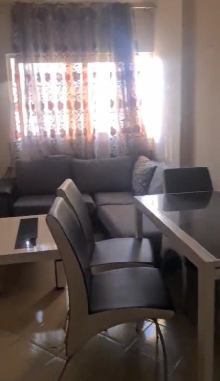 Tirane, jepet me qera 1+1+Ballkon Kati 7, 72 m² 400 € 