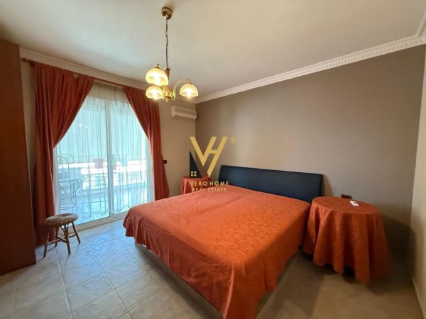 Tirane, jepet me qera apartament 2+1+Ballkon Kati 5, 125 m² 800 € (BLLOK)
