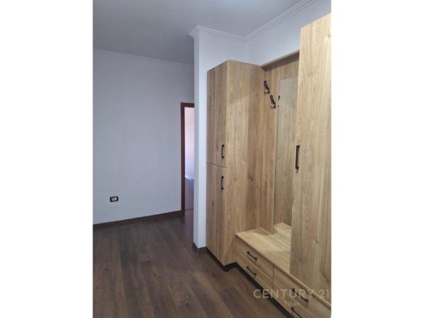 Tirane, shitet apartament 2+1 Kati 5, 120 m² 192.000 € 