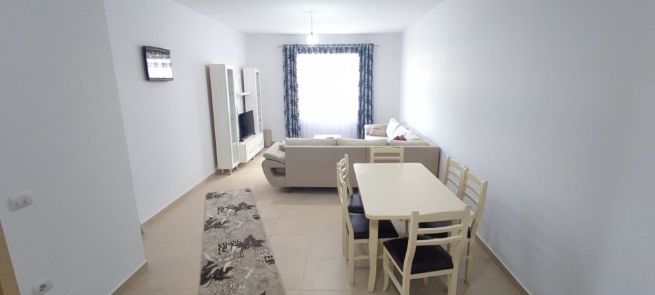 Tirane, jepet me qera apartament 3+1+Aneks+Ballkon Kati 3, 145 m² 750 € (Kinostudio)