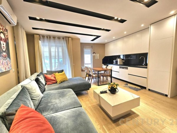 Tirane, jepet me qera apartament 2+1 Kati 6, 95 m² 800 € (KOMPLEKSIN MAGNET)