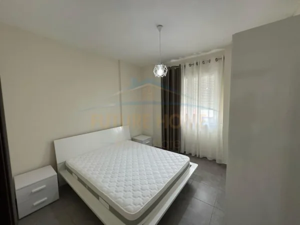 Tirane, shitet apartament 2+1+Ballkon Kati 4, 82 m² 145.000 € (Gjiri Lalzit, Durres)