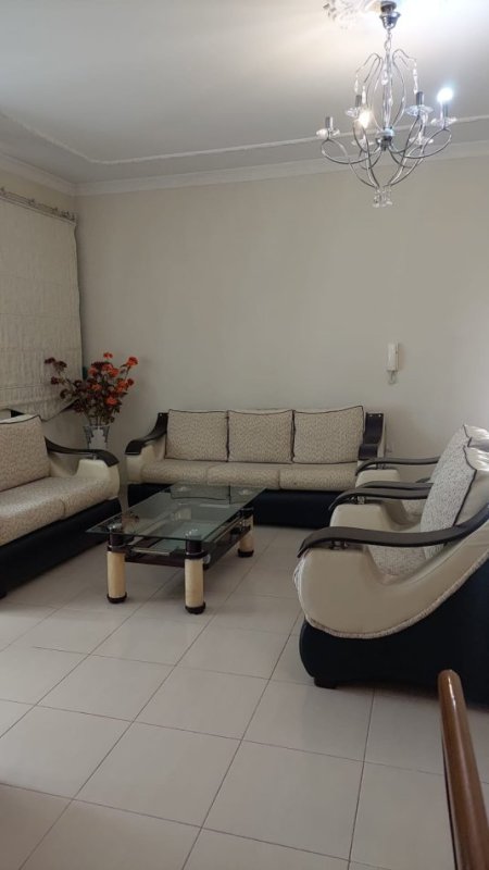 Tirane, jepet me qera apartament 2+1+Ballkon Kati 5, 124 m² 500 € 