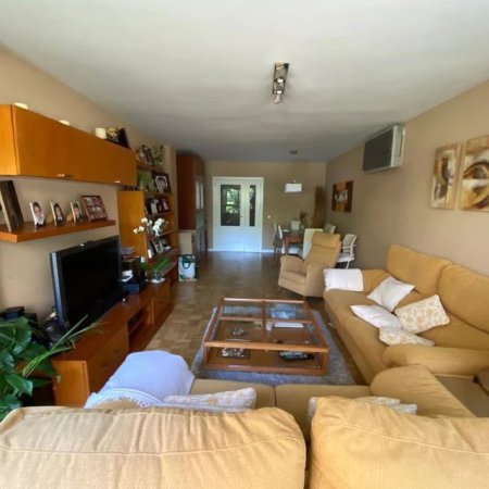 Tirane, shitet Vile 1 Katshe Kati 1, 300 m² 600.000 € (TUFINE)