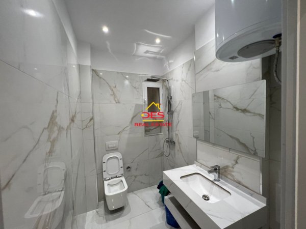 Vlore, jepet me qera apartament 1+1+Ballkon Kati 3, 60 m² 500 € (Rruga Dhimitër Konomi)