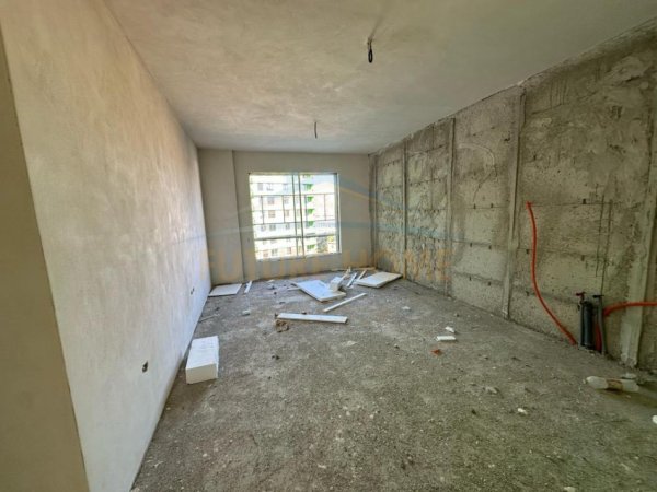 Tirane, shitet apartament 3+1+Ballkon Kati 4, 121 m² 169.260 € (Rruga Selaudin Bekteshi, Tiranë)