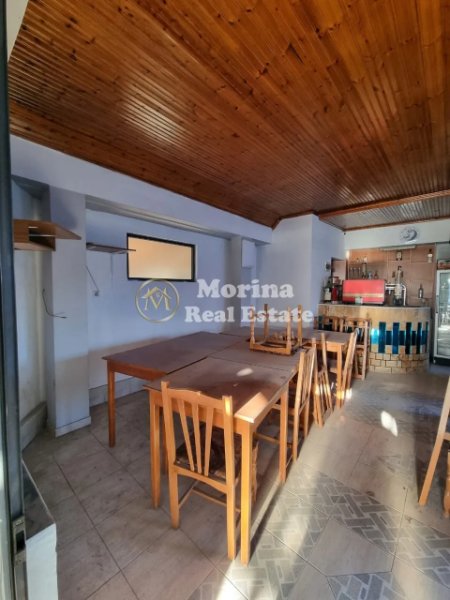 Tirane, jepet me qera bar-kafe Kati 2, 48 m² 400 € (Unaza e Re)