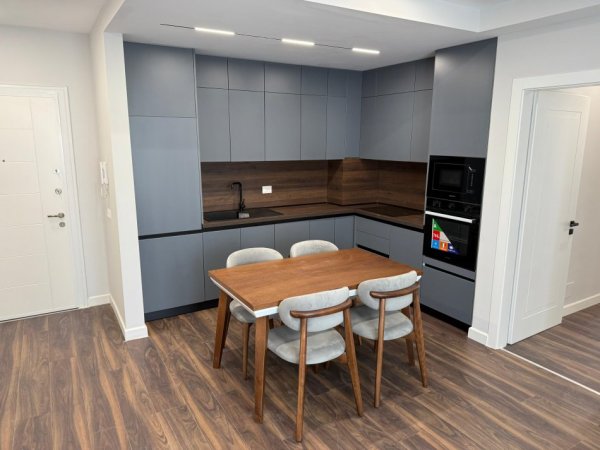 Tirane, jepet me qera apartament 2+1 Kati 4, 100 m² 1.000 € (ish fusha e aviacionit)