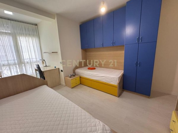 Tirane, jepet me qera apartament 2+1 Kati 5, 99 m² 1.200 € 