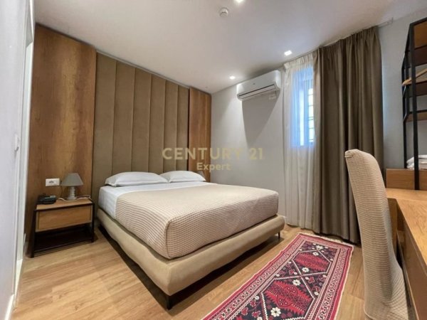 Tirane, shitet hotel , 241 m² 1.200.000 € 